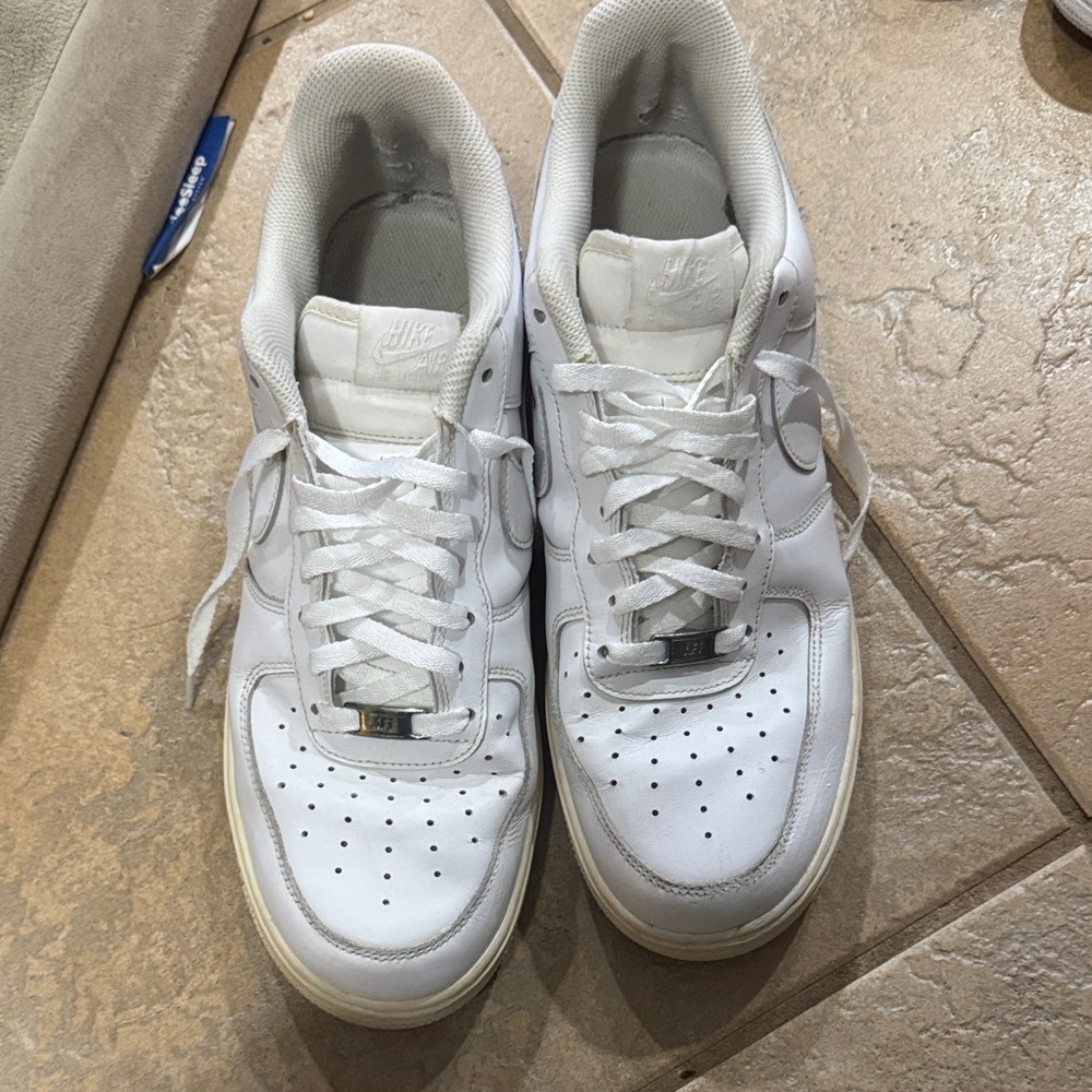 Nike Men's Classic White Sneakers